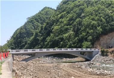 安徽省六安市金寨縣鐵沖鄉—鐵道工程師金寨圓夢橋